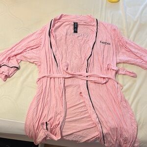 Bebe Blush Wrap with Dark Edging